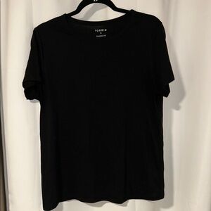 Torrid Classic Fit Black Short Sleeve Tee